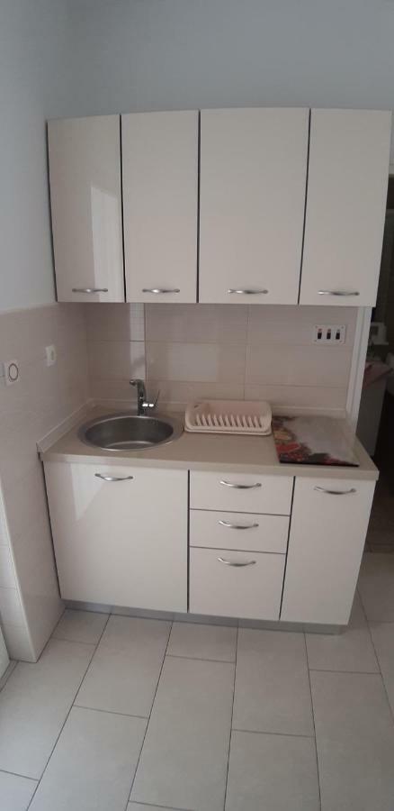 Apartment Biserka Barbat na Rabu Екстериор снимка