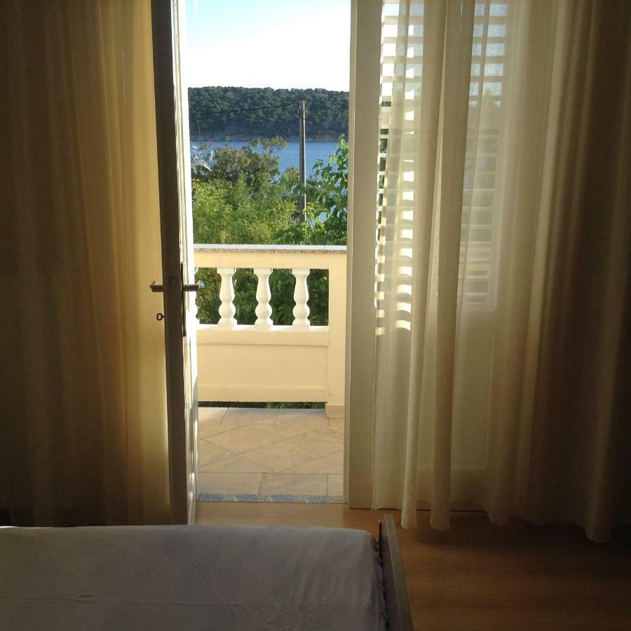 Apartment Biserka Barbat na Rabu Екстериор снимка